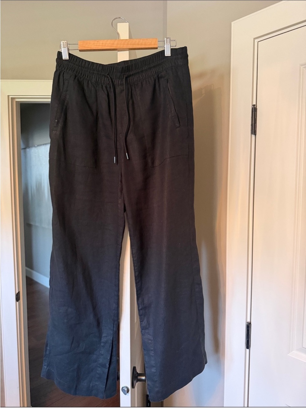 Athleta Retreat Linen-Blend Wide
Leg Drawstring Pants, Black